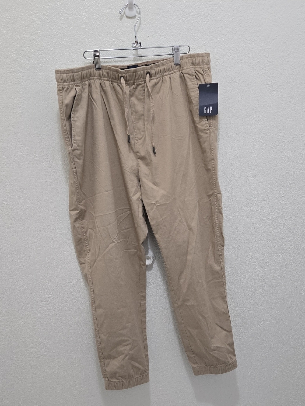 GAP Men's Khaki Elastic Waist Drawstring Joggers